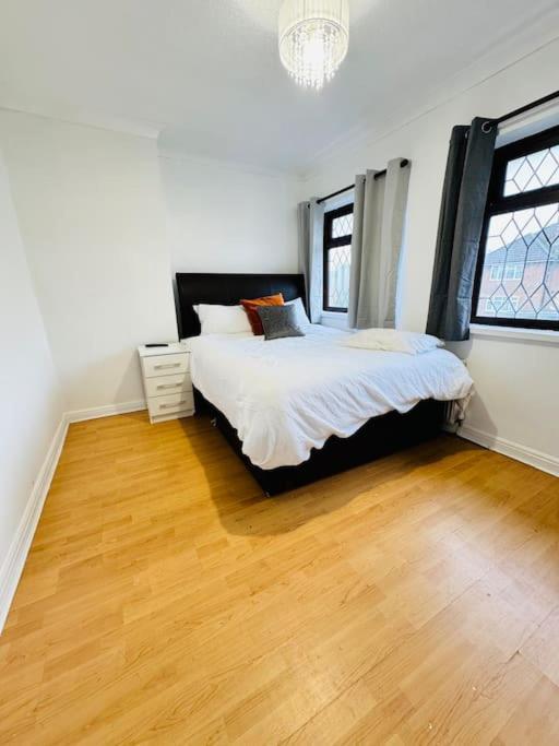 Holiday home Swanky2bedretreatnearharborne Birmingham