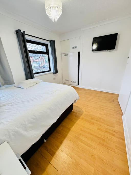 Swanky2bedretreatnearharborne Holiday home